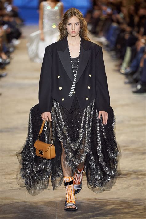 louis vuitton paris show 2022|Louis Vuitton spring 2022.